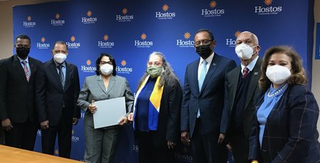 UASD Delegation photo at Hostos